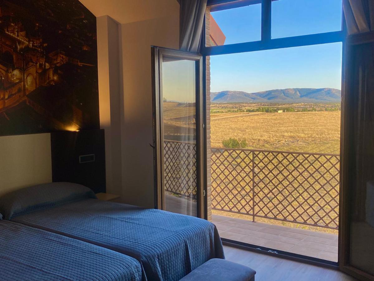 Hotel-Asador Montes Oretanos Pulgar Zewnętrze zdjęcie